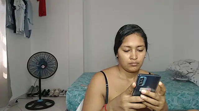 Snapshot of MichellSexxx chatting on September 22, 2025, 6:32 pm MichellSexxx online show from September 22, 2025, 6:32 pm