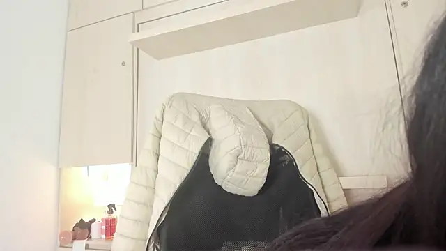 LexxaQueen online show from November 27, 2025, 8:00 pm