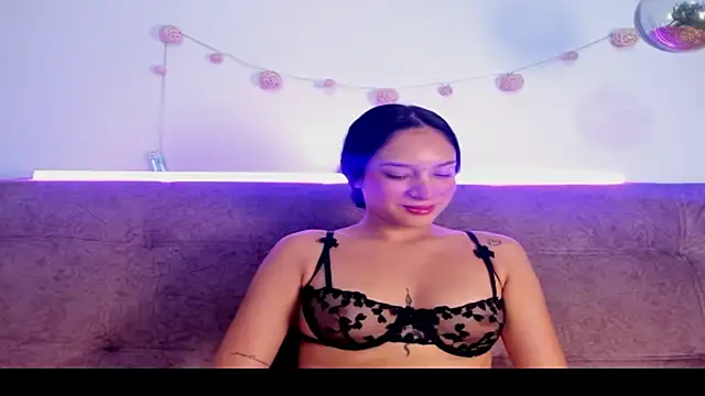 violet 77711 online show from December 23, 2025, 7:39 am