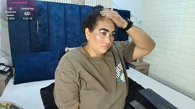 yunkeyc online show from September 27, 2025, 2:05 am