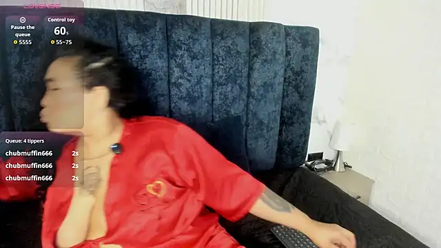 yunkeyc online show from February 11, 2026, 2:05 am