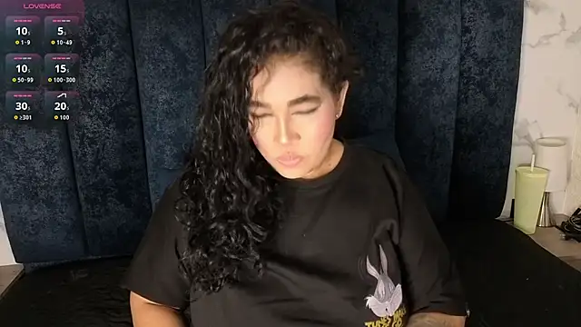 yunkeyc online show from April 7, 2026, 8:53 pm