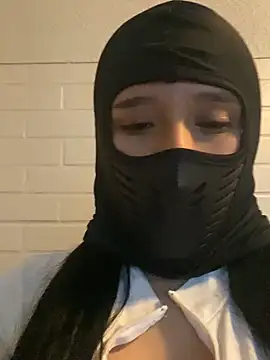 Franchiigtita online show from October 3, 2025, 7:27 am