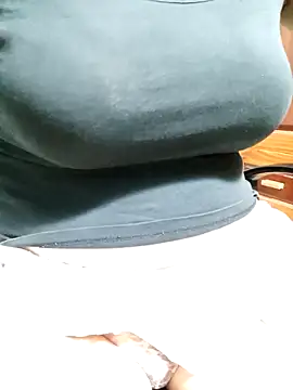 Tasu774 online show from September 24, 2025, 8:34 pm