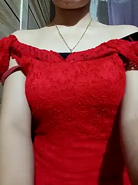 LucyyLy online show from September 17, 2025, 11:28 pm