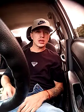 DebutingPathway online show from November 10, 2025, 2:38 pm