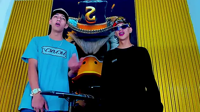 Dante Brown1  online show from October 15, 2025, 8:53 pm