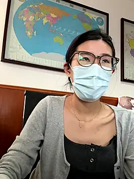 Lulu125216 online show from September 15, 2025, 5:18 am