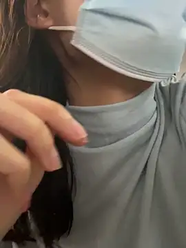 Lulu125216 online show from September 23, 2025, 4:37 am