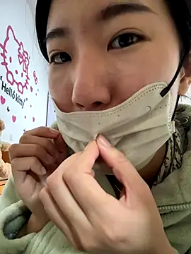 Lulu125216 online show from October 22, 2025, 5:13 pm