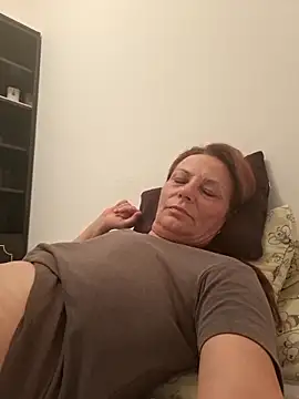 jessyca  online show from September 16, 2025, 7:48 pm