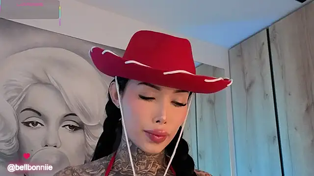 belllbonniie online show from October 12, 2025, 8:52 pm