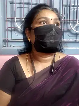 Snapshot of Tamil_Azhaghi25 chatting on June 1, 2026, 5:58 pm Tamil Azhaghi25 online show from June 1, 2026, 5:58 pm