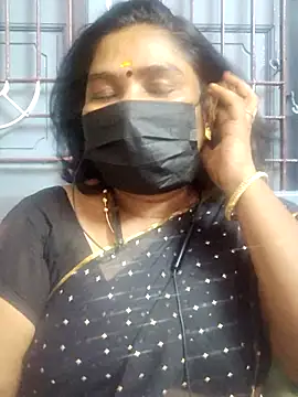 Snapshot of Tamil_Azhaghi25 chatting on June 11, 2026, 5:33 pm Tamil Azhaghi25 online show from June 11, 2026, 5:33 pm