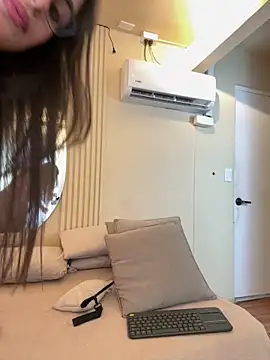 Tayler Kim online show from March 28, 2026, 7:02 pm