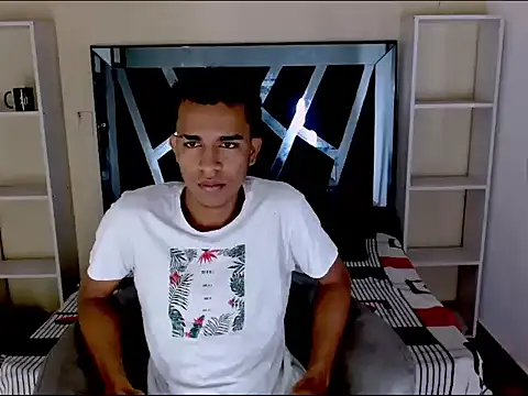 aston xvera online show from September 19, 2025, 3:52 am