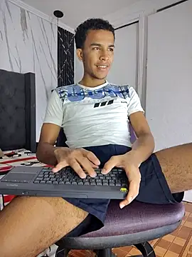 aston xvera online show from September 26, 2025, 3:21 am