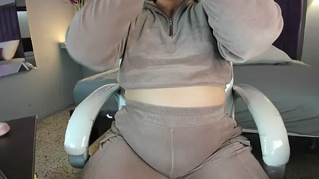 Miss Francheska online show from March 30, 2026, 12:28 pm