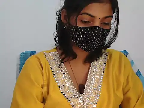 Hott Noor online show from November 11, 2025, 8:25 am