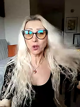  sexyBLONDE46  online show from February 4, 2026, 10:21 am