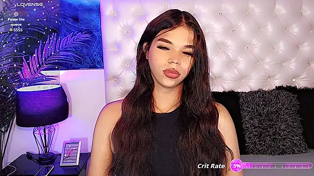 Valeria Swett  online show from November 7, 2025, 4:56 am