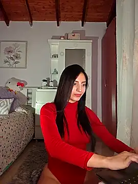 Alicia vellami online show from November 23, 2025, 3:50 am