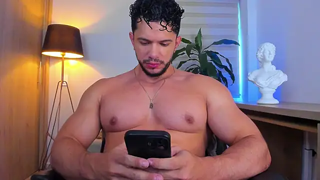 Snapshot of Erick_Thompsonx chatting on April 25, 2026, 8:50 pm Erick Thompsonx online show from April 25, 2026, 8:50 pm