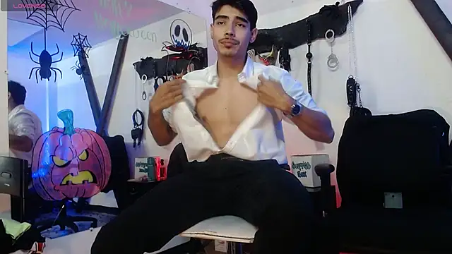 Snapshot of subarashi_ishi69 chatting on October 10, 2025, 6:18 pm subarashi ishi69 online show from October 10, 2025, 6:18 pm