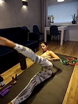 BabyFaceMia online show from October 6, 2025, 8:23 am