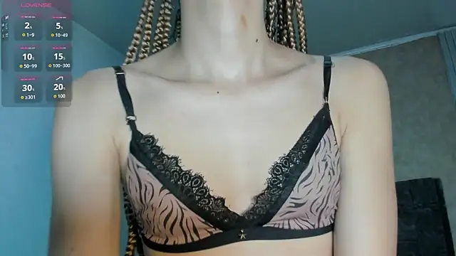 V suckscock online show from November 21, 2025, 9:13 pm