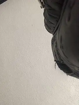 criss zuri online show from February 16, 2026, 1:07 pm