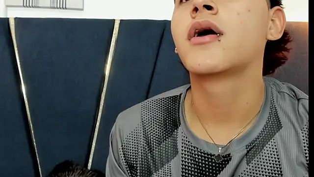 zeusapollofuck online show from September 20, 2025, 7:04 pm