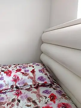 KIMGREY   online show from September 28, 2025, 3:17 pm