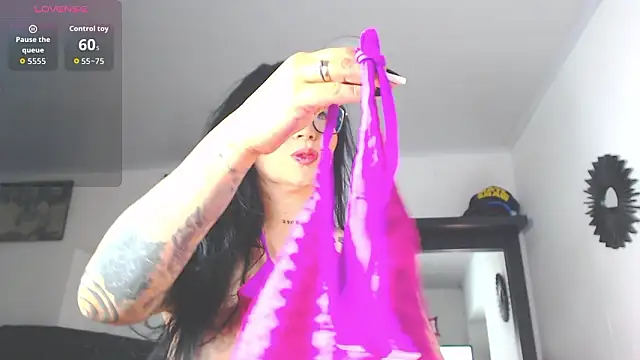 Vicky hotmilf online show from March 17, 2026, 11:24 am