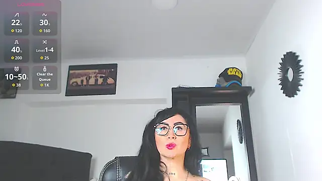 Vicky hotmilf online show from April 21, 2026, 10:32 am