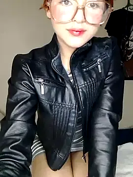 elizabeth05 online show from October 5, 2025, 9:34 pm