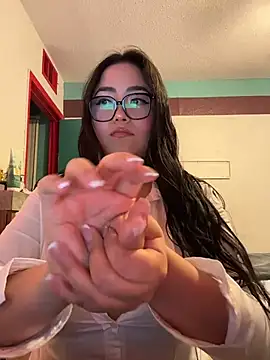 Snapshot of MyHoneyFrida chatting on June 3, 2026, 3:42 am MyHoneyFrida online show from June 3, 2026, 3:42 am