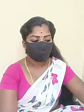 Snapshot of tamilammukuttyy chatting on June 16, 2026, 5:32 am tamilammukuttyy online show from June 16, 2026, 5:32 am