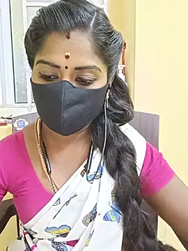 Snapshot of tamilammukuttyy chatting on July 6, 2026, 3:03 pm tamilammukuttyy online show from July 6, 2026, 3:03 pm