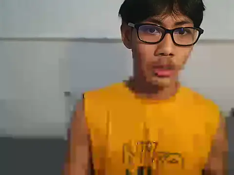 Snapshot of fucking_hot2 chatting on November 1, 2025, 11:23 am fucking hot2 online show from November 1, 2025, 11:23 am