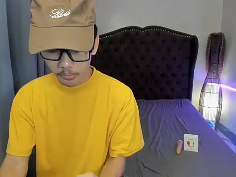 Snapshot of fucking_hot2 chatting on January 18, 2026, 2:59 am fucking hot2 online show from January 18, 2026, 2:59 am