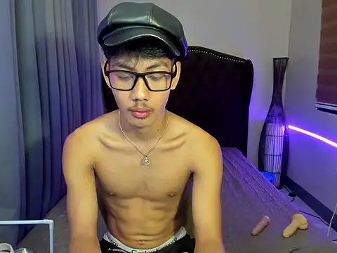 Snapshot of fucking_hot2 chatting on April 10, 2026, 2:28 am fucking hot2 online show from April 10, 2026, 2:28 am