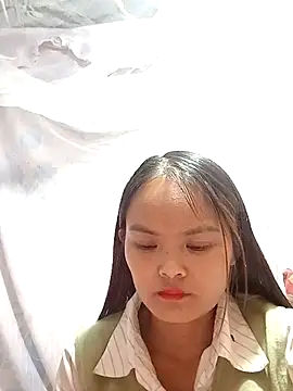 xinhxinhcute online show from September 24, 2025, 3:21 am