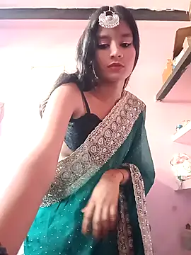 Hot Mayra  online show from September 15, 2025, 5:07 am