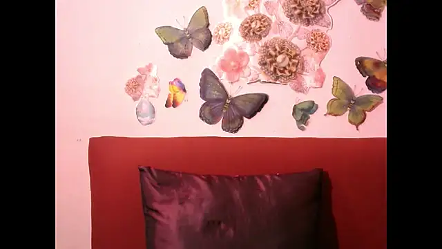 Snapshot of Indiansexydimples chatting on October 29, 2025, 7:32 am Indiansexydimples online show from October 29, 2025, 7:32 am