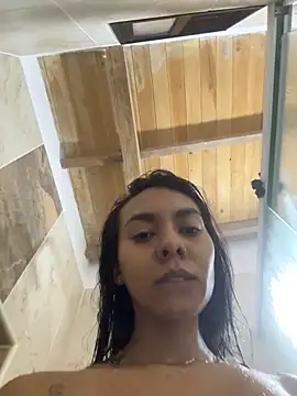 GiorgiaLuxee online show from October 31, 2025, 12:39 pm