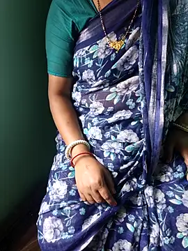 desi boudi87 online show from April 21, 2026, 3:02 am