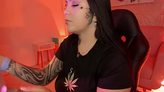 MAGIC TESSA online show from September 23, 2025, 5:27 pm