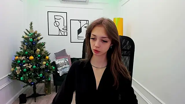 EmilyGraydis online show from January 12, 2026, 4:18 am