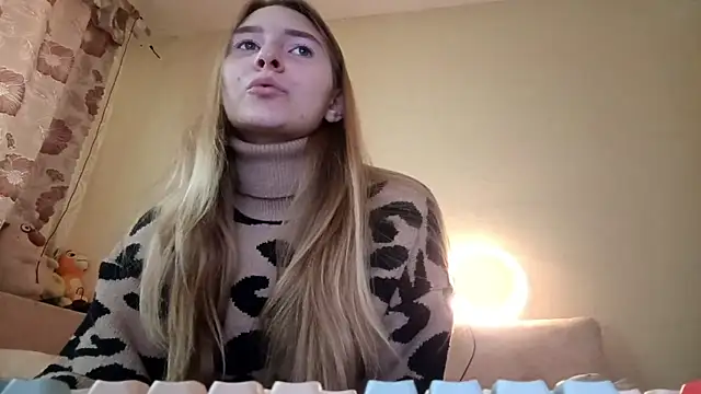 Nymera flare online show from September 15, 2025, 7:19 am